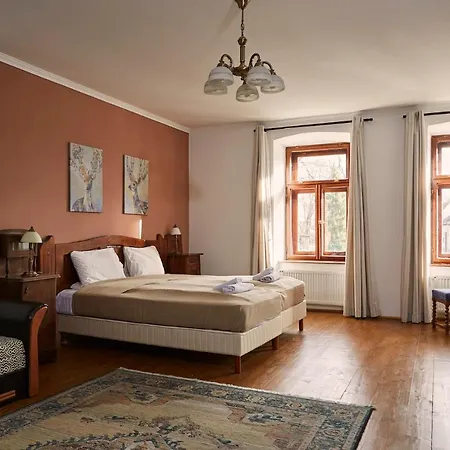 Bed & Breakfast Preselo Pinceszet Es Vendeghaz Erdobenye