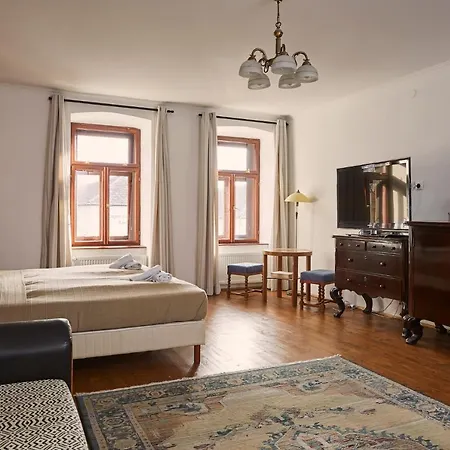 Preselo Pinceszet Es Vendeghaz Bed & Breakfast