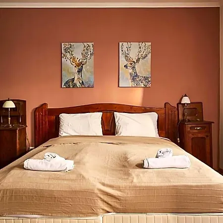 Préselő Pincészet és Bed and breakfast Erdőbénye